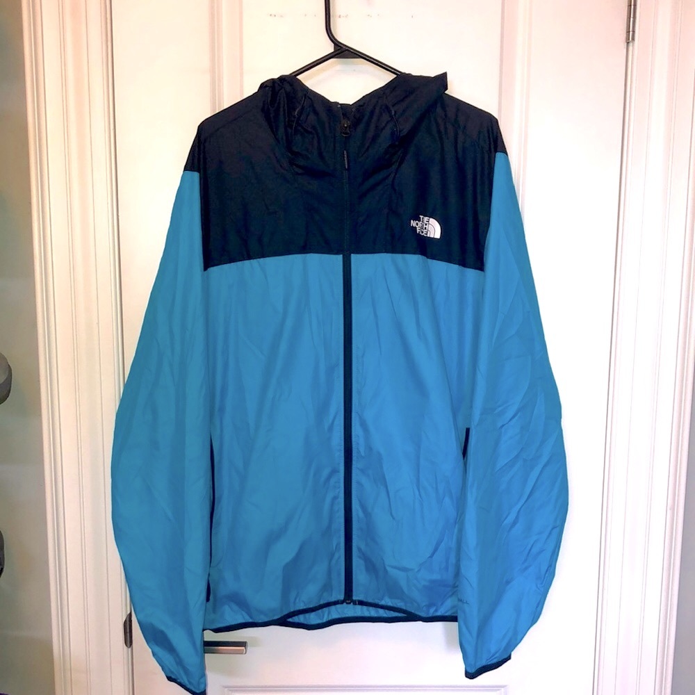 North Face Men’s Lightweight Windbreaker Jacket